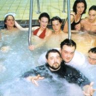 The Cast of Mallrats in a Hot Tub Photo - Kevin Smith, Jason Mewes, Jason Lee